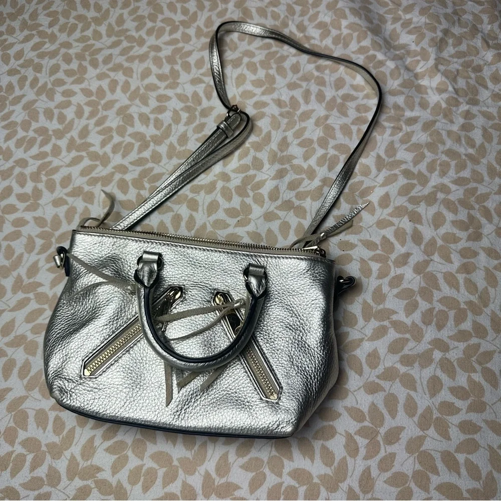 Rebecca Minkoff Metallic‎ Gold 100%Leather Tassel Accent Detail MiniCross Bag - Picture 6 of 13